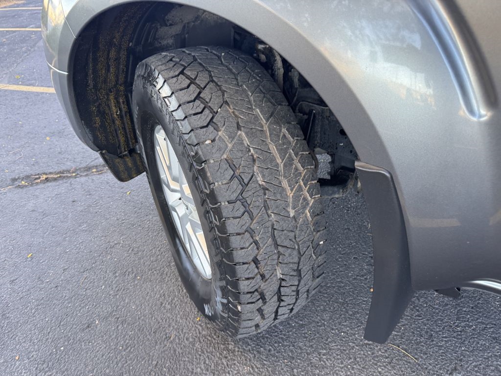 Nissan Frontier 4WD King Cab Auto SV 2016