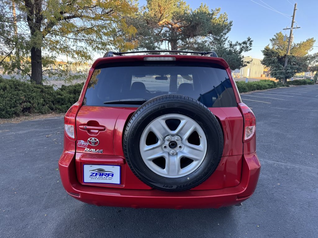 Toyota RAV4 4dr Base V6 4WD (Natl) 2006