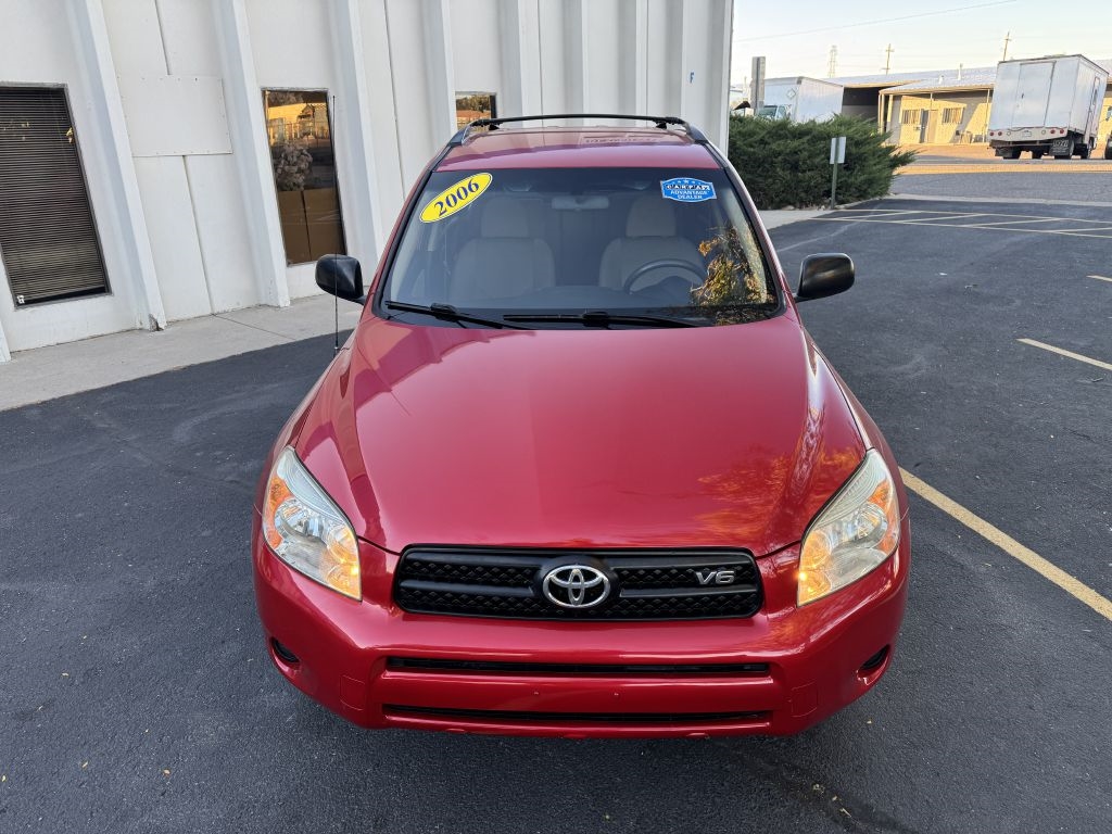 Toyota RAV4 4dr Base V6 4WD (Natl) 2006