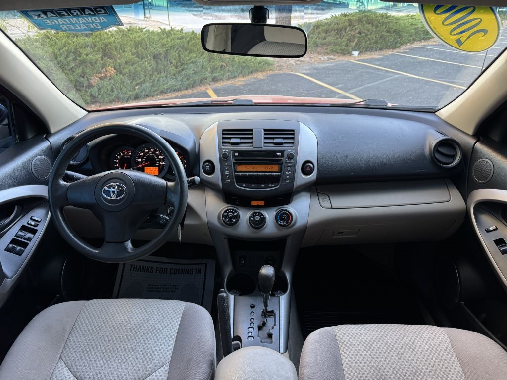 Toyota RAV4 4dr Base V6 4WD (Natl) 2006