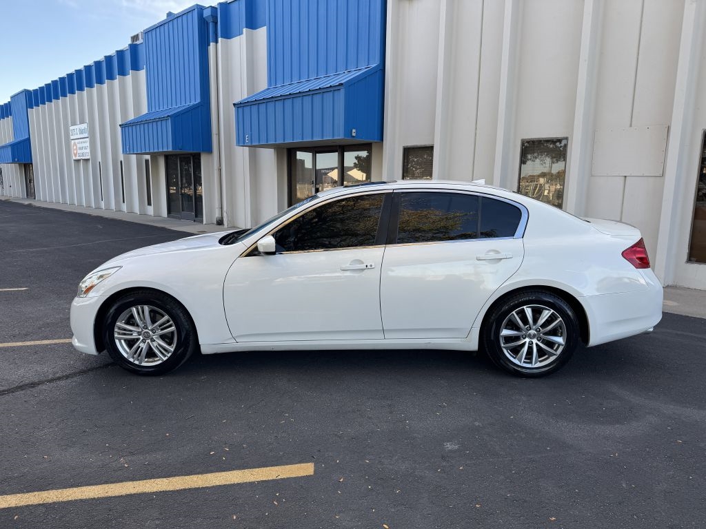 Infiniti G37 Sedan 4dr Journey RWD 2013
