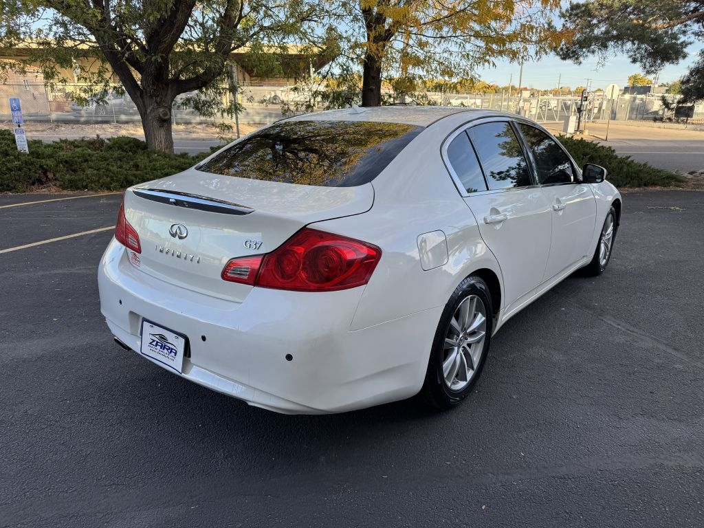Infiniti G37 Sedan 4dr Journey RWD 2013