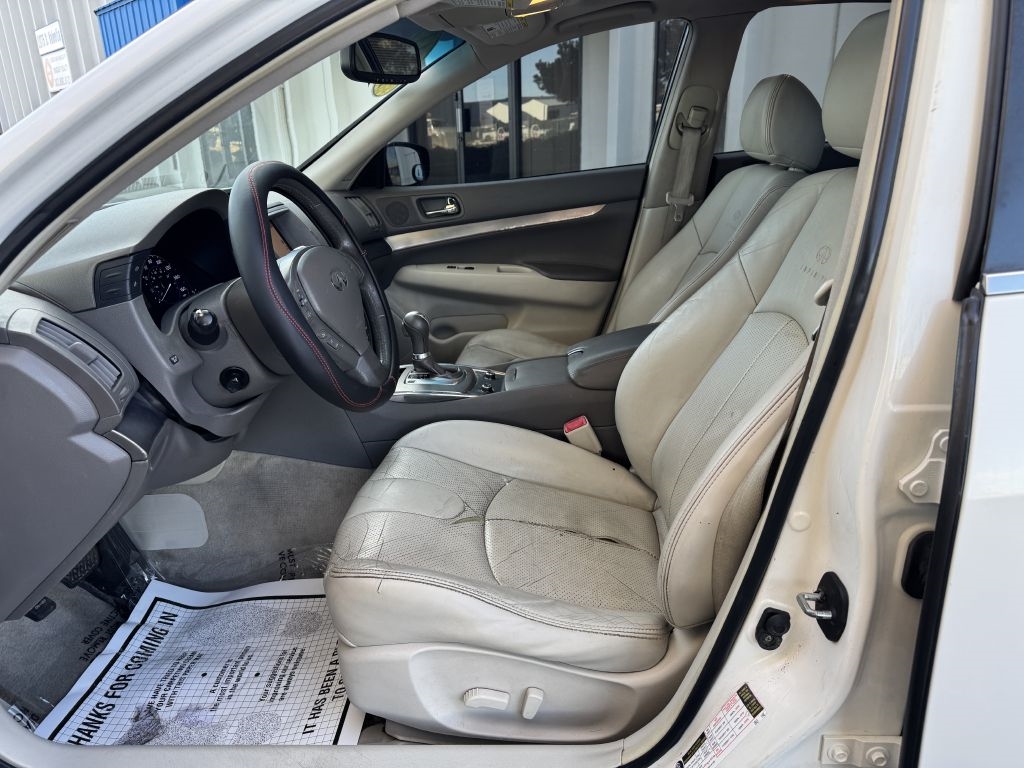 Infiniti G37 Sedan 4dr Journey RWD 2013