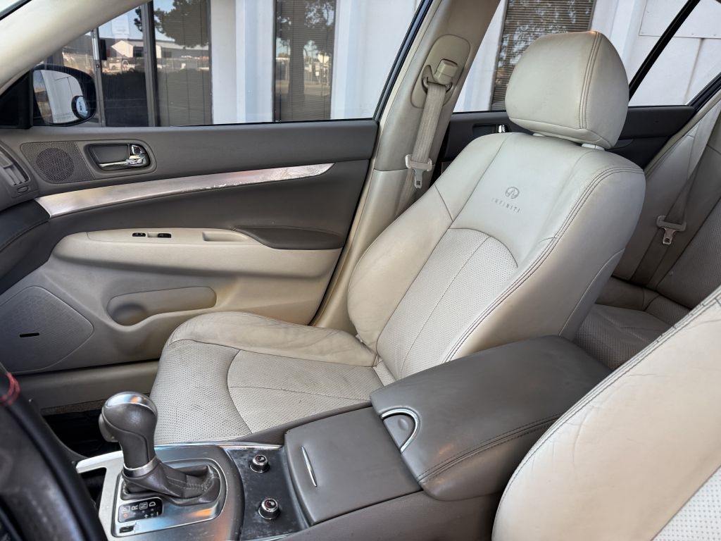 Infiniti G37 Sedan 4dr Journey RWD 2013