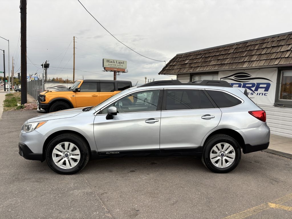 Subaru Outback 4dr Wgn 2.5i Premium 2015