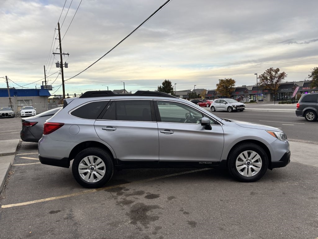 Subaru Outback 4dr Wgn 2.5i Premium 2015