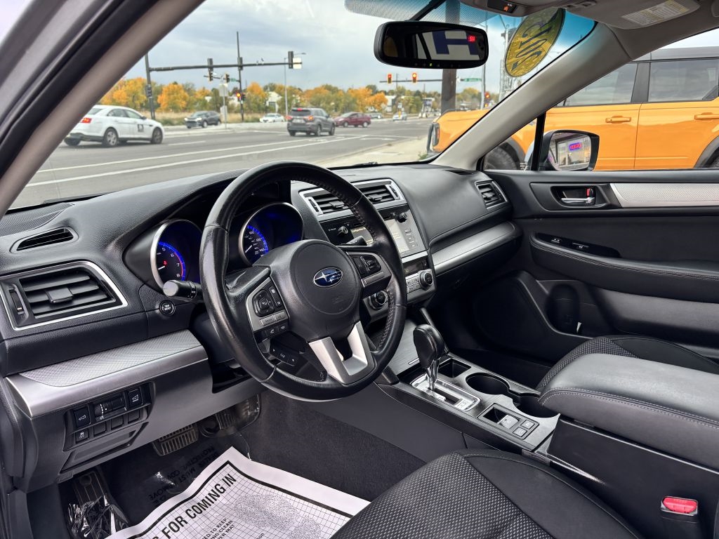 Subaru Outback 4dr Wgn 2.5i Premium 2015