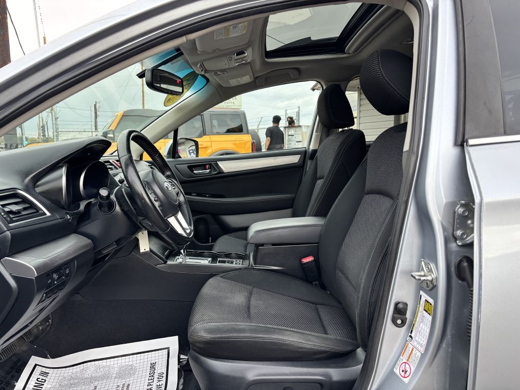 Subaru Outback 4dr Wgn 2.5i Premium 2015