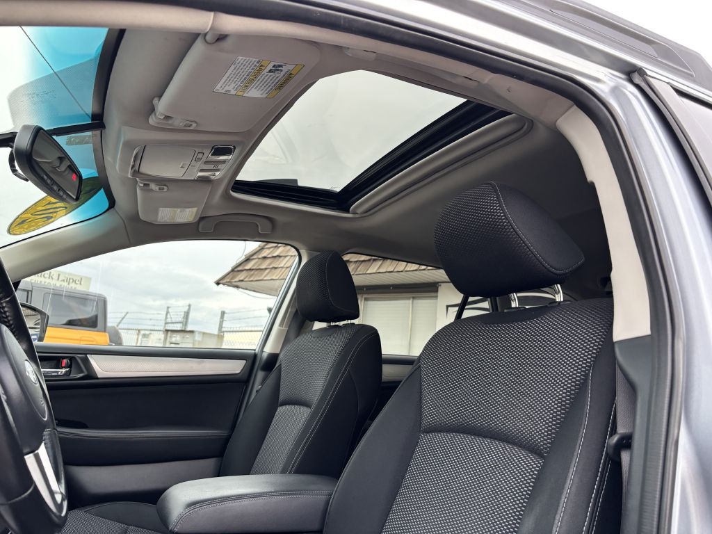 Subaru Outback 4dr Wgn 2.5i Premium 2015