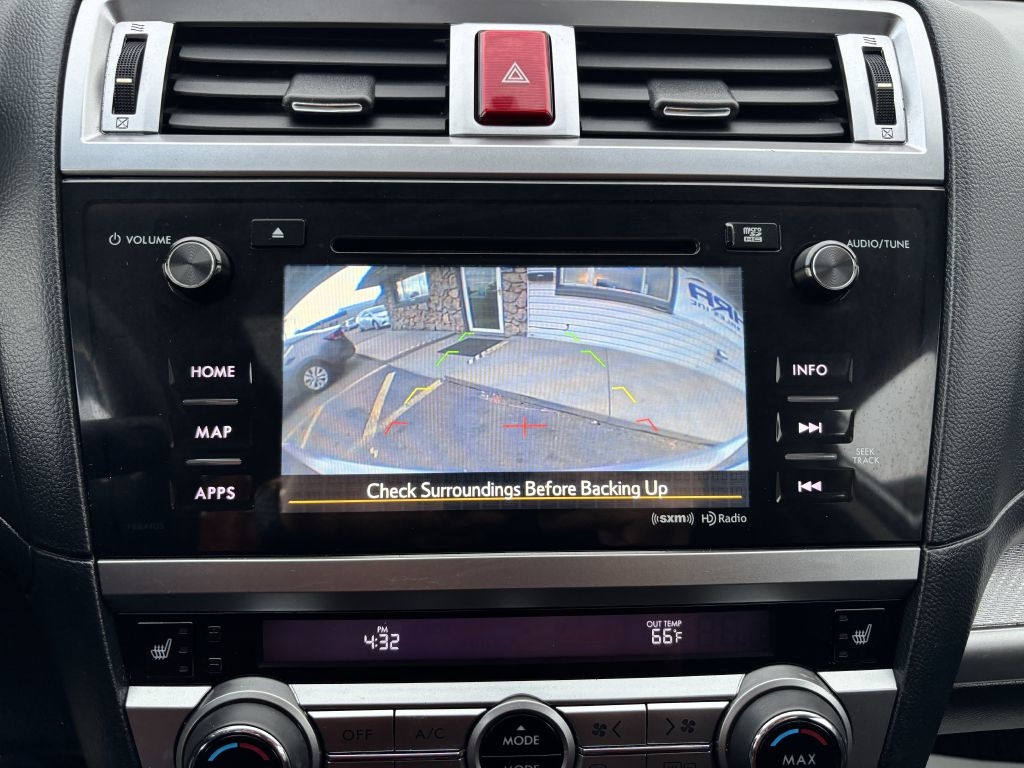 Subaru Outback 4dr Wgn 2.5i Premium 2015