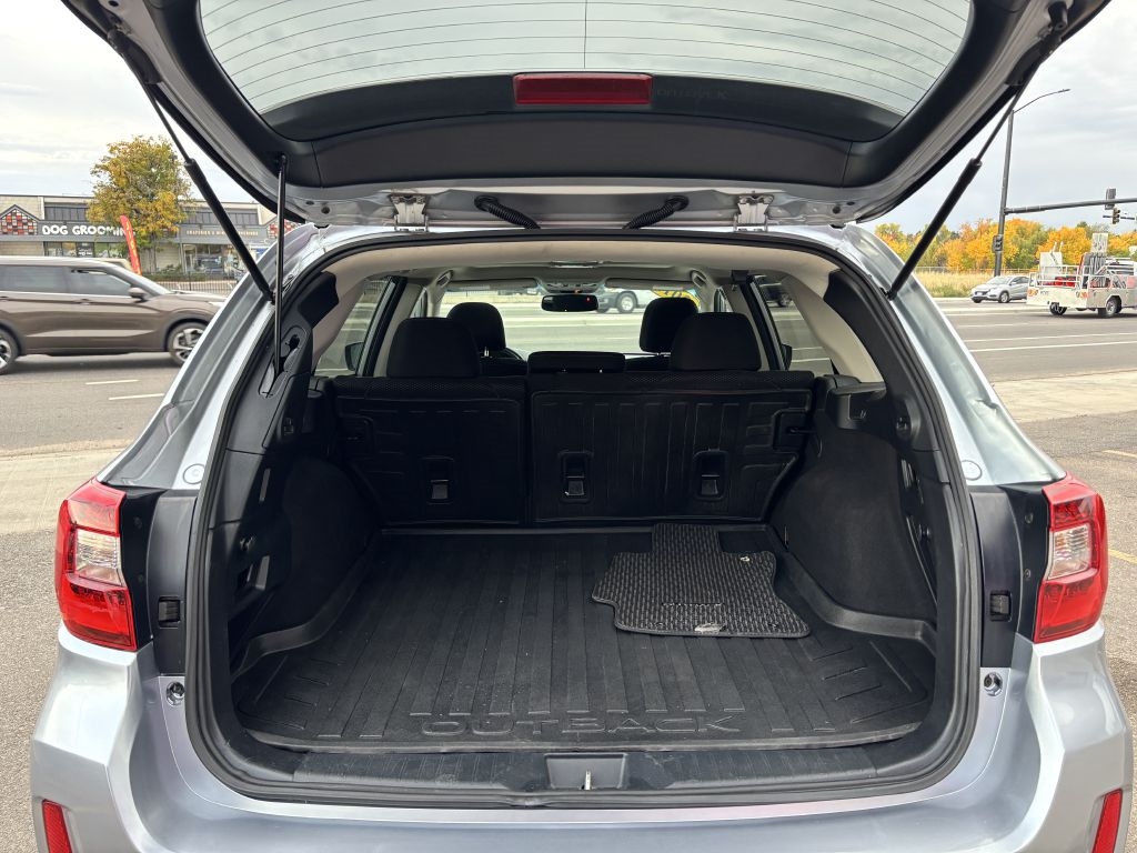 Subaru Outback 4dr Wgn 2.5i Premium 2015