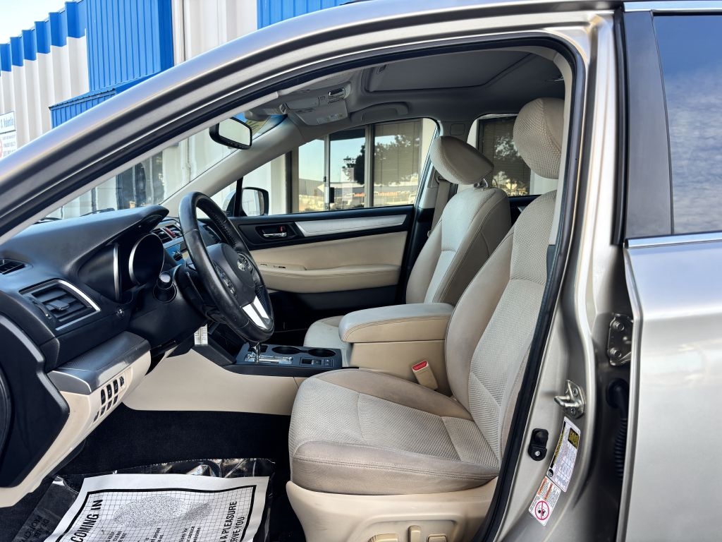 Subaru Outback 4dr Wgn 2.5i Premium 2015