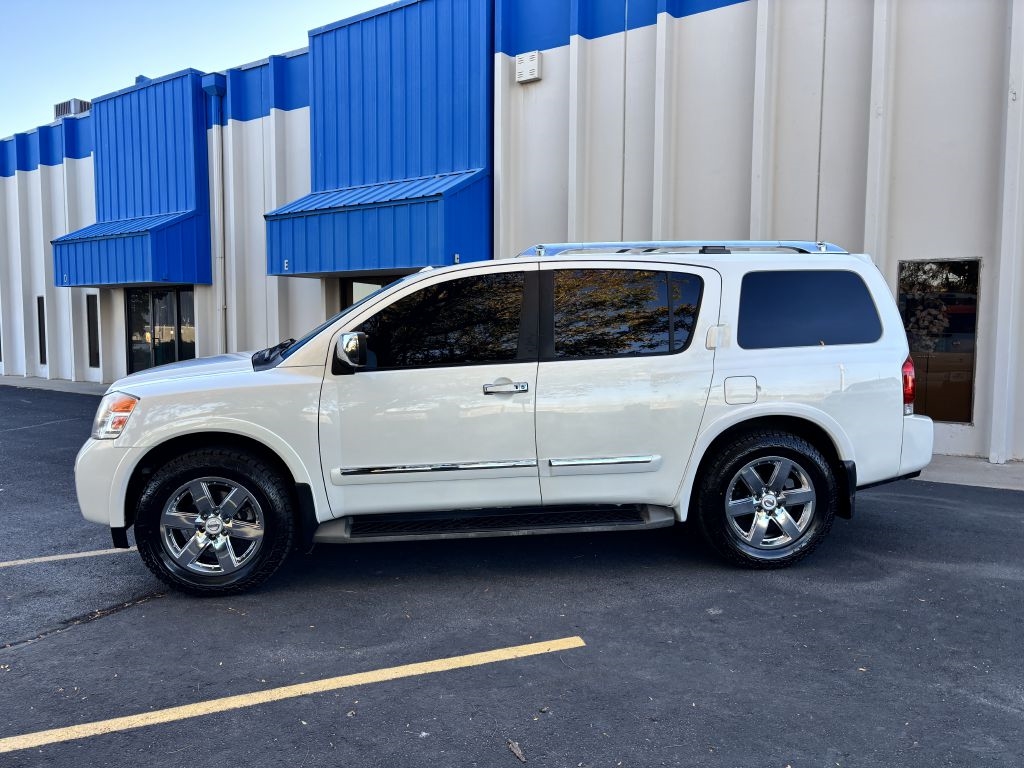 Nissan Armada 4WD 4dr Platinum 2014