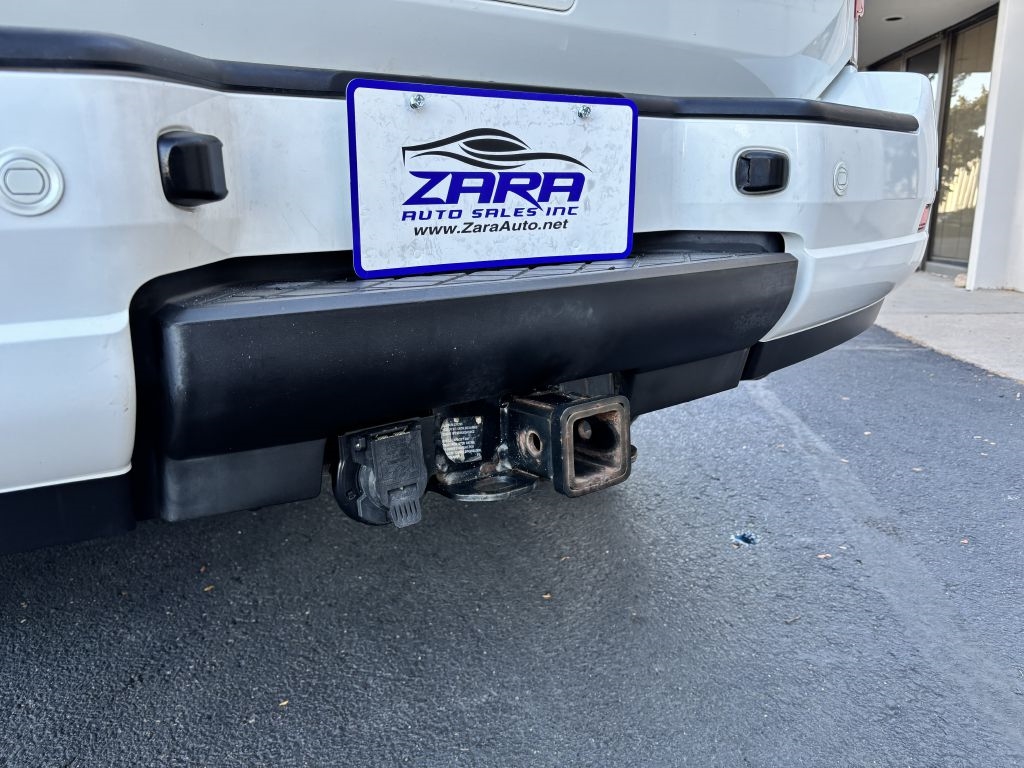 Nissan Armada 4WD 4dr Platinum 2014