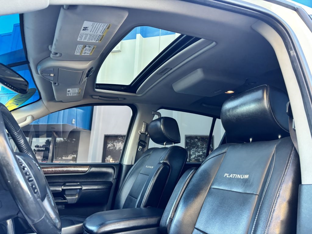 Nissan Armada 4WD 4dr Platinum 2014