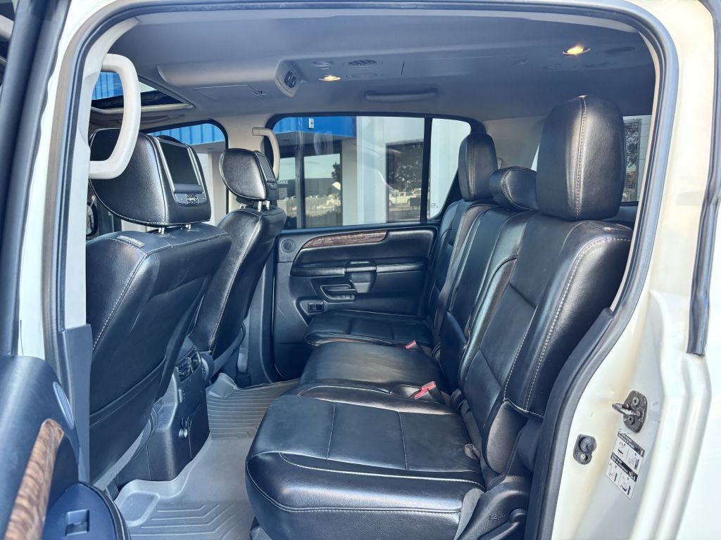 Nissan Armada 4WD 4dr Platinum 2014