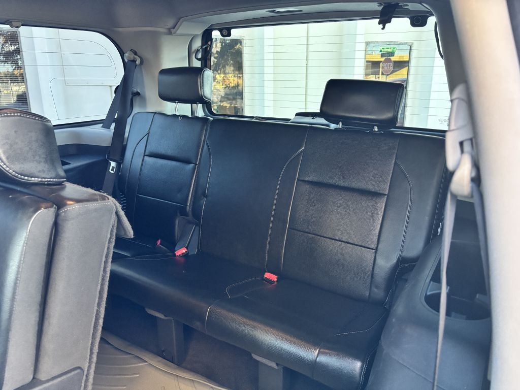 Nissan Armada 4WD 4dr Platinum 2014