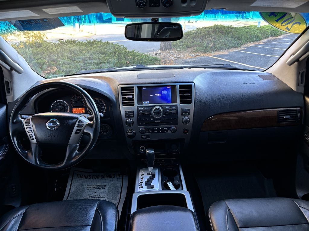 Nissan Armada 4WD 4dr Platinum 2014