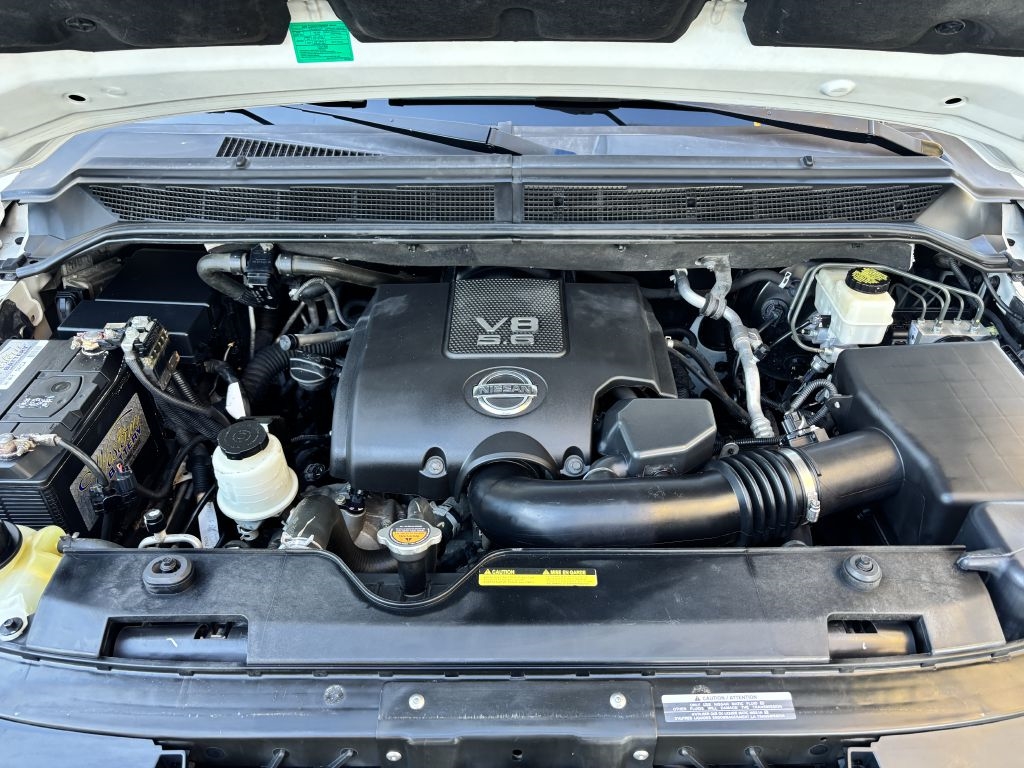 Nissan Armada 4WD 4dr Platinum 2014