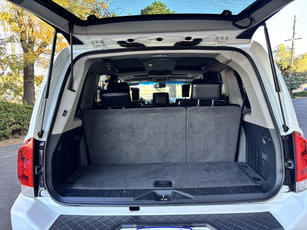 Nissan Armada 4WD 4dr Platinum 2014