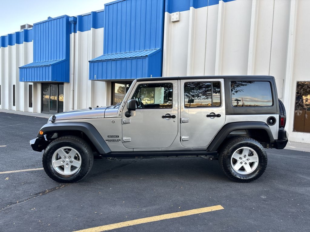 Jeep Wrangler Unlimited 4WD 4dr Sport 2013