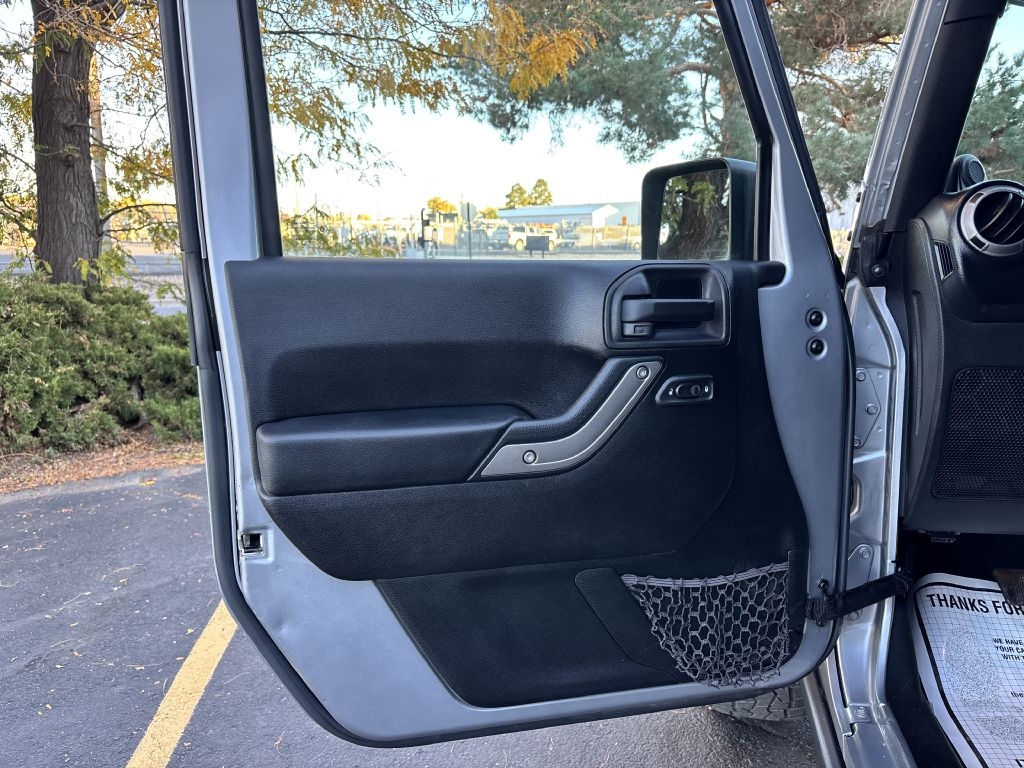 Jeep Wrangler Unlimited 4WD 4dr Sport 2013