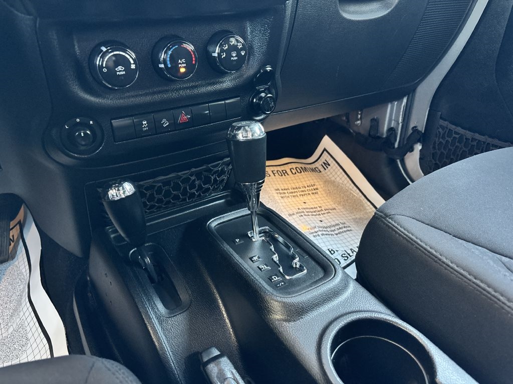 Jeep Wrangler Unlimited 4WD 4dr Sport 2013