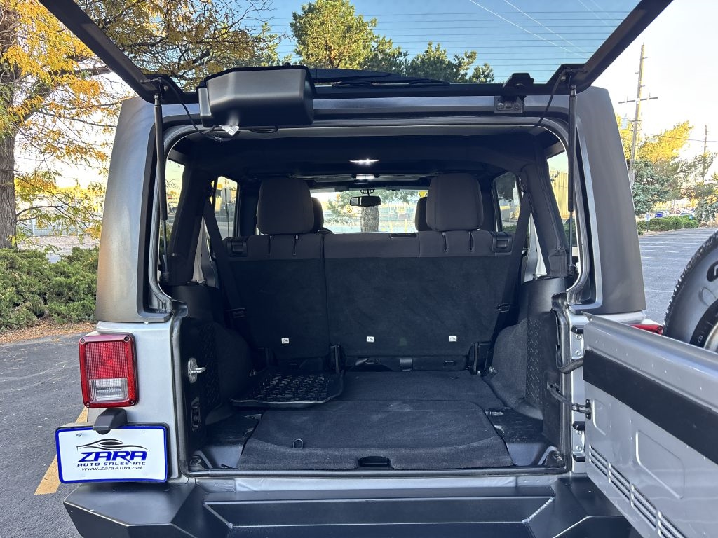 Jeep Wrangler Unlimited 4WD 4dr Sport 2013