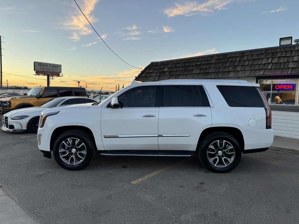 Cadillac Escalade 4WD 4dr Luxury Collection 2016