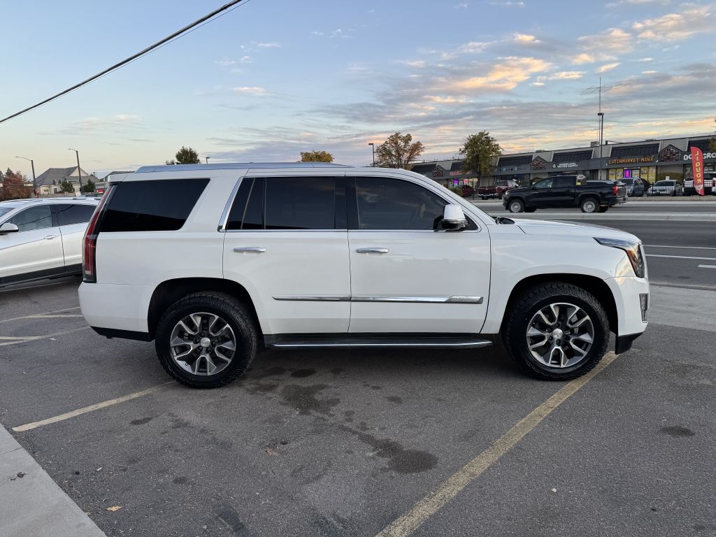 Cadillac Escalade 4WD 4dr Luxury Collection 2016