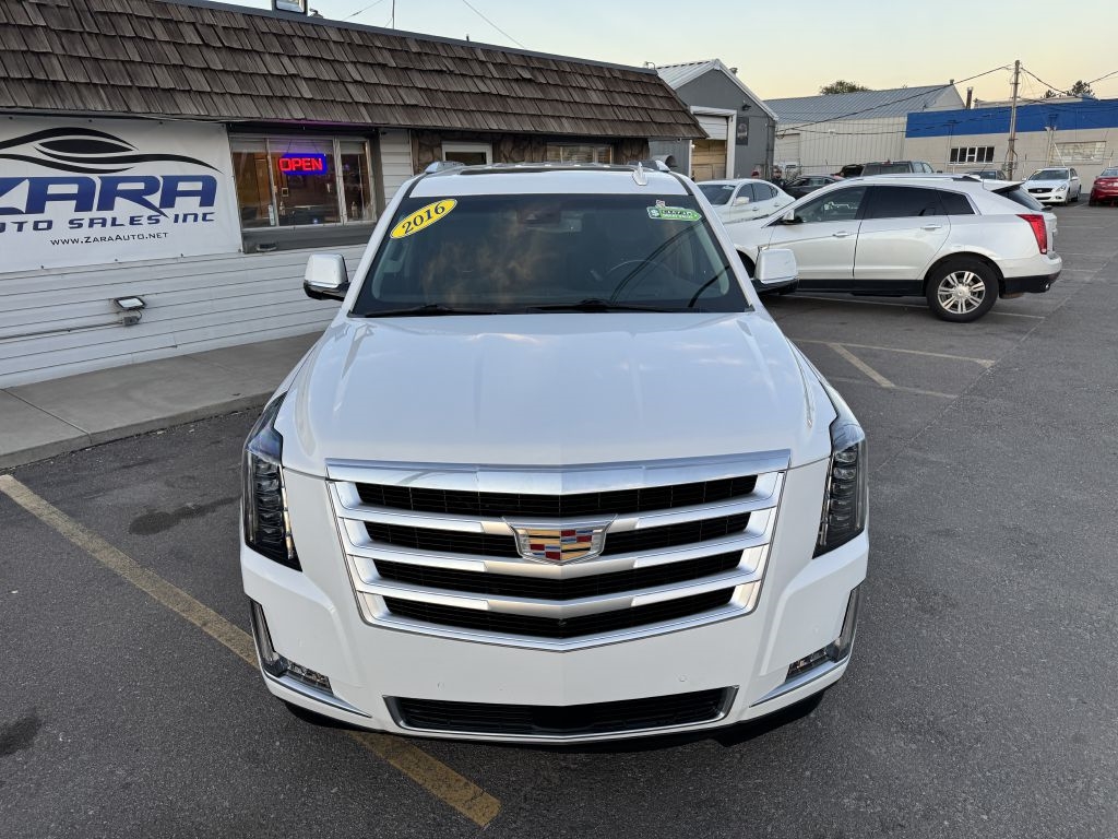 Cadillac Escalade 4WD 4dr Luxury Collection 2016