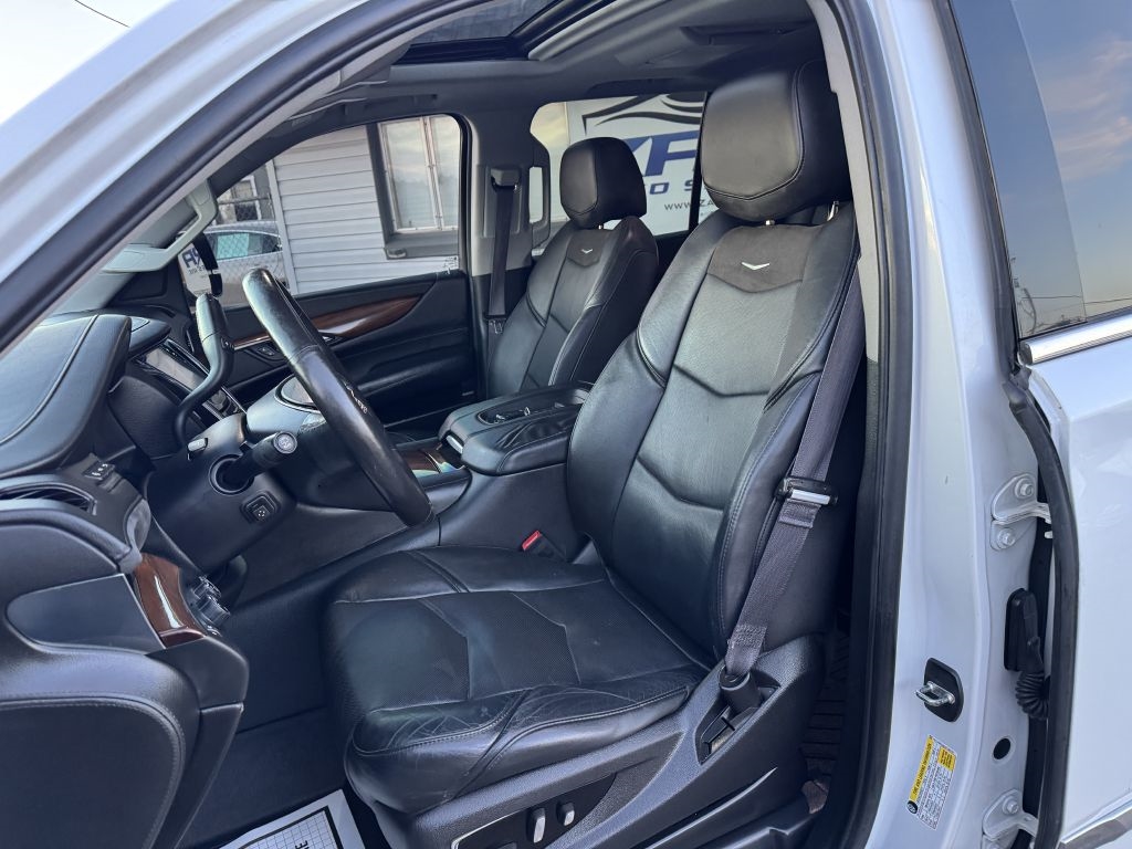 Cadillac Escalade 4WD 4dr Luxury Collection 2016