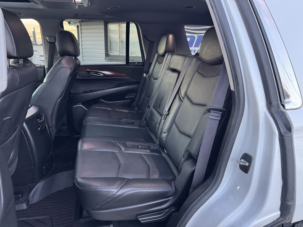 Cadillac Escalade 4WD 4dr Luxury Collection 2016