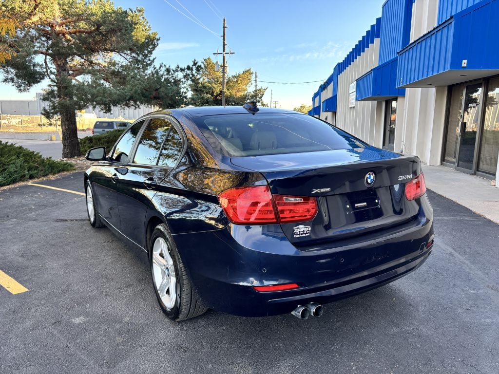 BMW 3 Series 4dr Sdn 328i xDrive AWD SULEV 2014