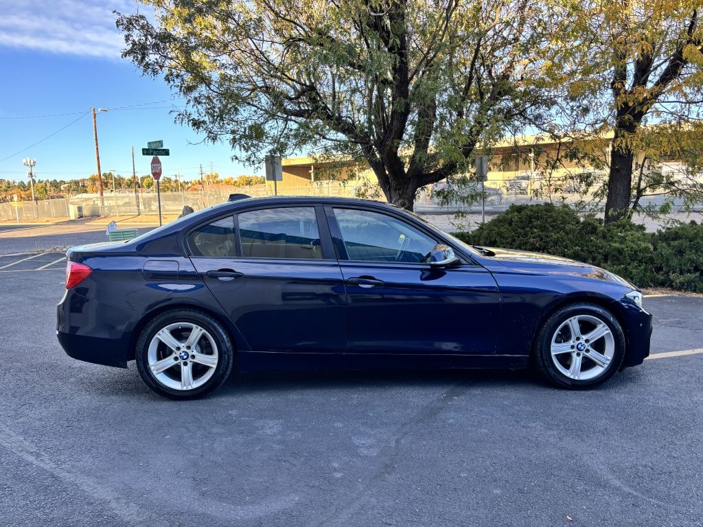 BMW 3 Series 4dr Sdn 328i xDrive AWD SULEV 2014