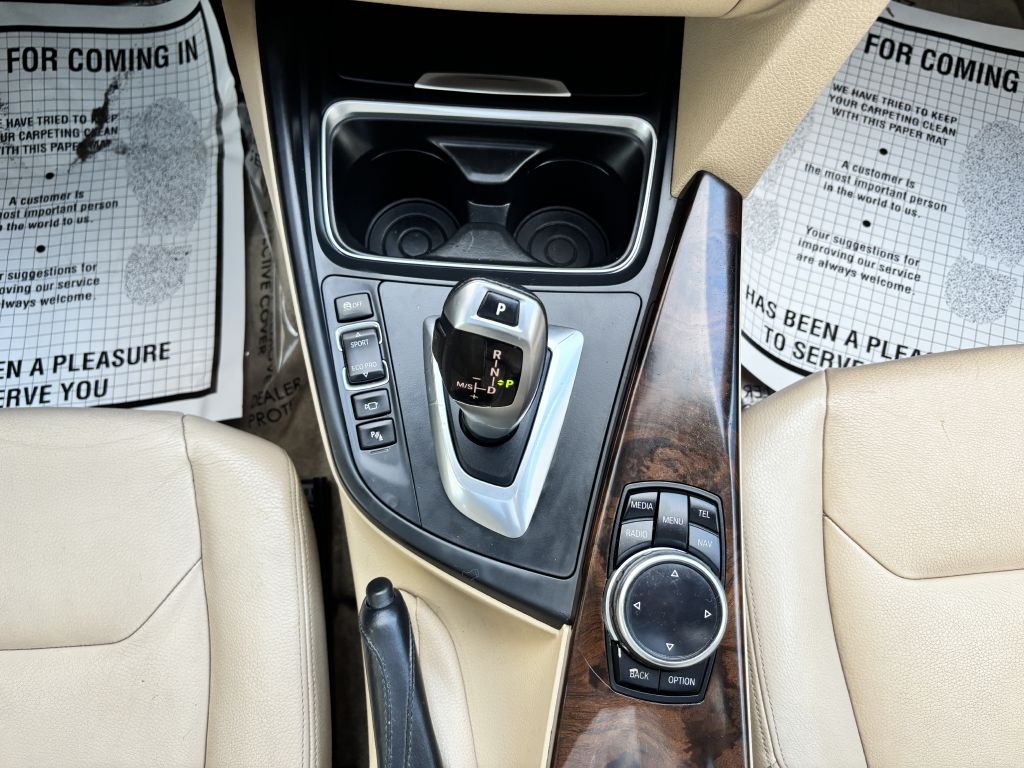 BMW 3 Series 4dr Sdn 328i xDrive AWD SULEV 2014