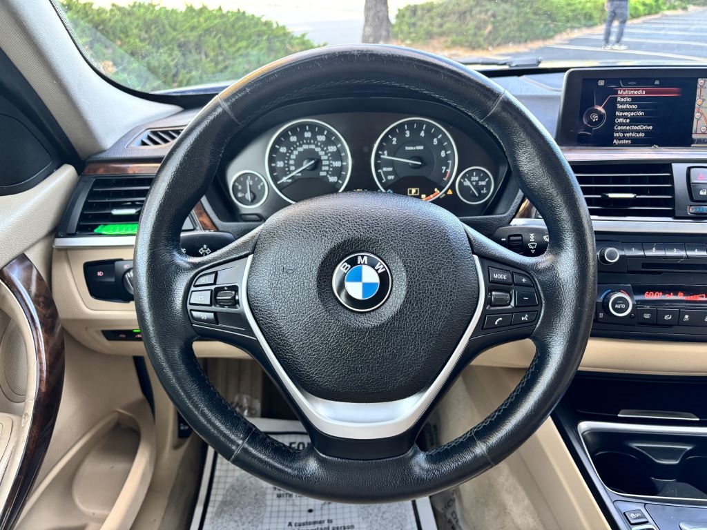BMW 3 Series 4dr Sdn 328i xDrive AWD SULEV 2014