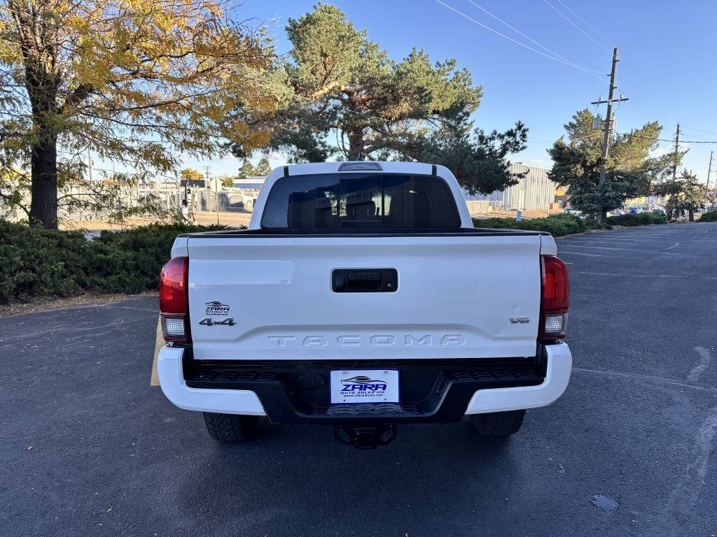 Toyota Tacoma 4WD TRD Off Road Double Cab 5' Bed V6 MT (Natl) 2021