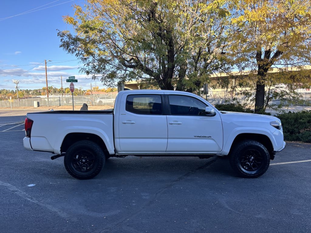 Toyota Tacoma 4WD TRD Off Road Double Cab 5' Bed V6 MT (Natl) 2021