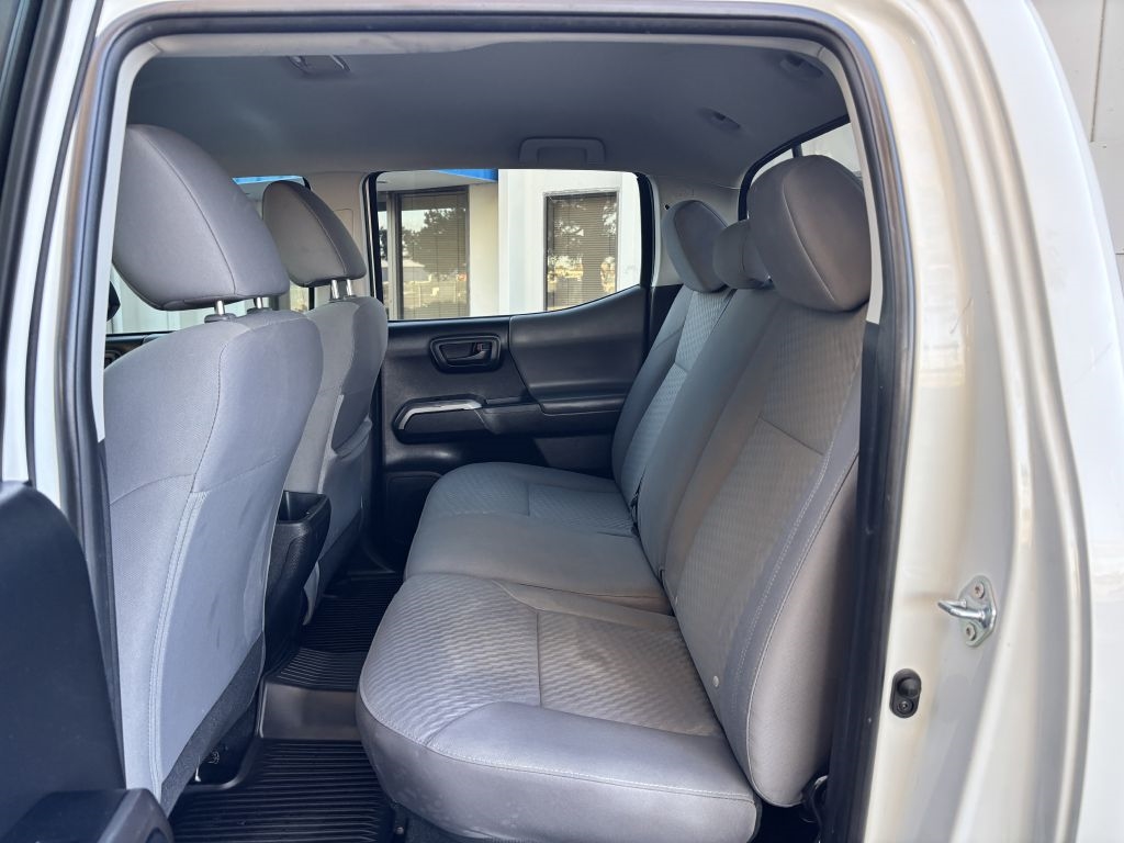 Toyota Tacoma 4WD TRD Off Road Double Cab 5' Bed V6 MT (Natl) 2021