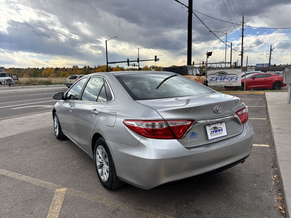Toyota Camry 4dr Sdn I4 Auto SE w/Special Edition Pkg (Natl) 2016