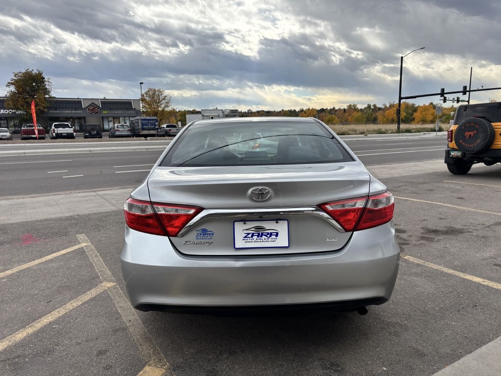 Toyota Camry 4dr Sdn I4 Auto SE w/Special Edition Pkg (Natl) 2016