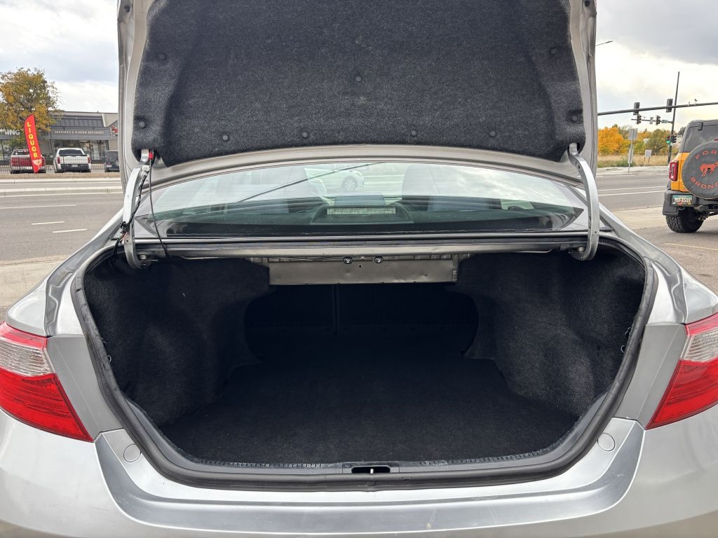 Toyota Camry 4dr Sdn I4 Auto SE w/Special Edition Pkg (Natl) 2016