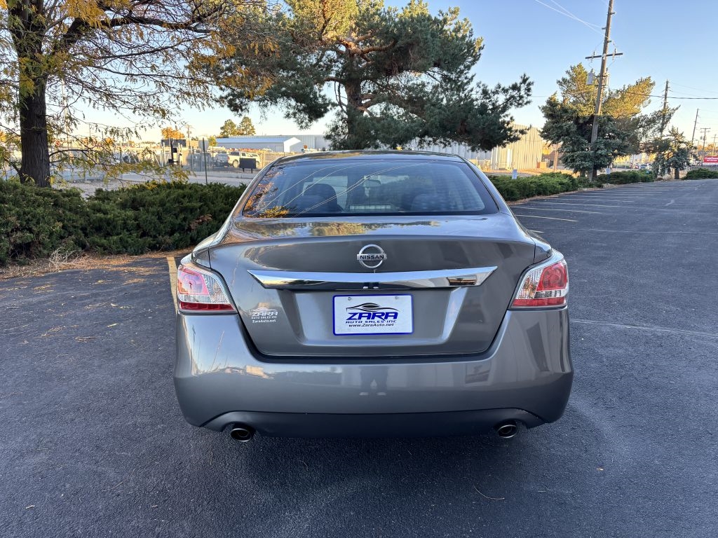 Nissan Altima 4dr Sdn I4 2.5 S 2015