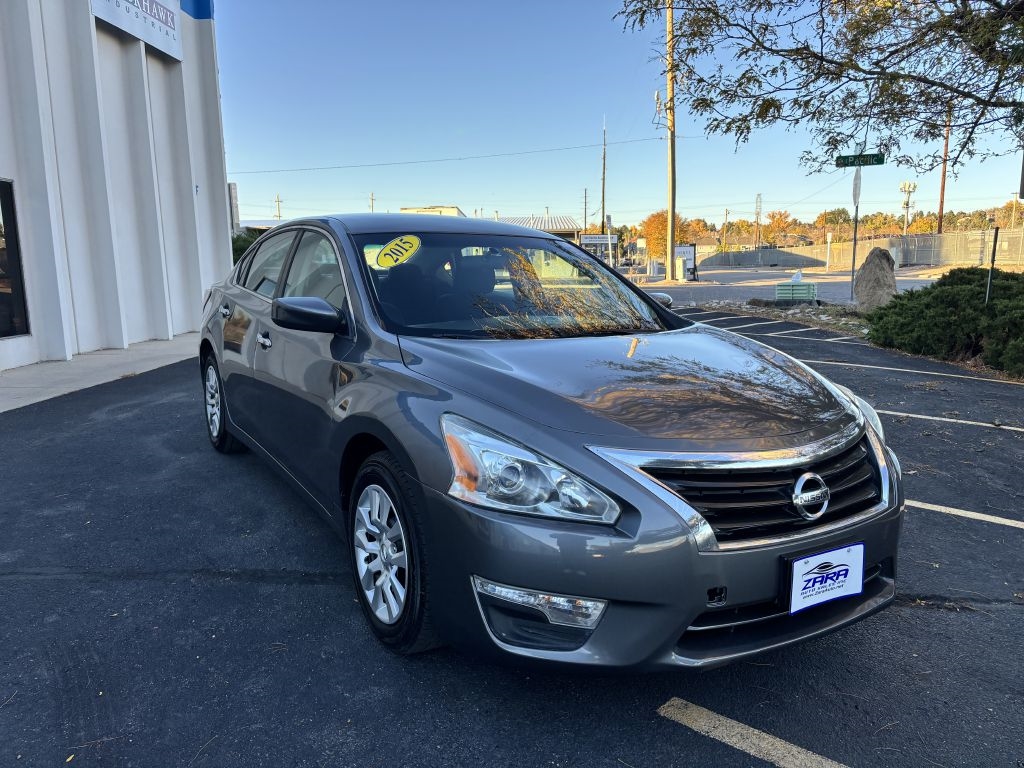 Nissan Altima 4dr Sdn I4 2.5 S 2015
