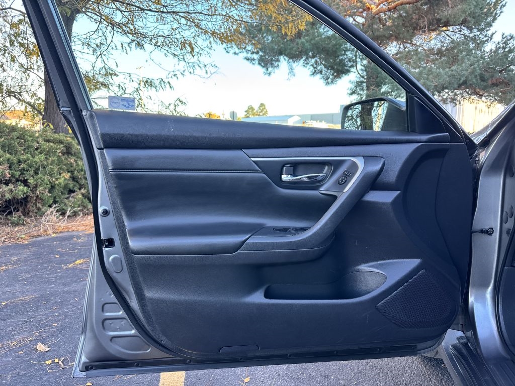 Nissan Altima 4dr Sdn I4 2.5 S 2015