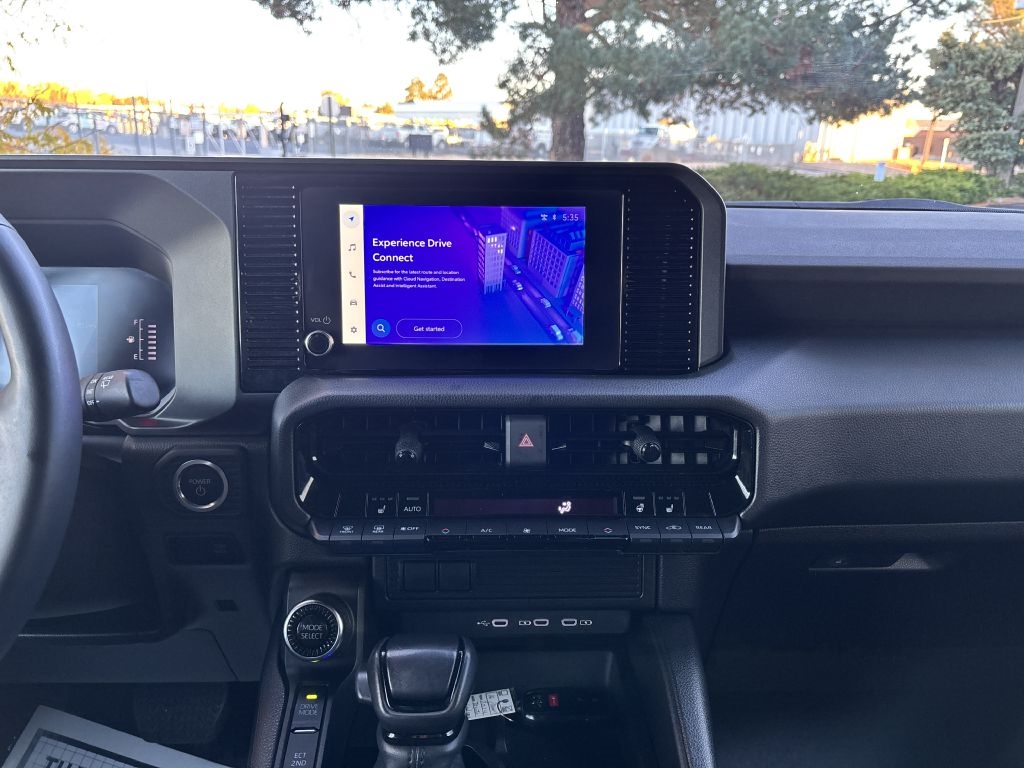 Toyota Land Cruiser 4WD (Natl) 2024