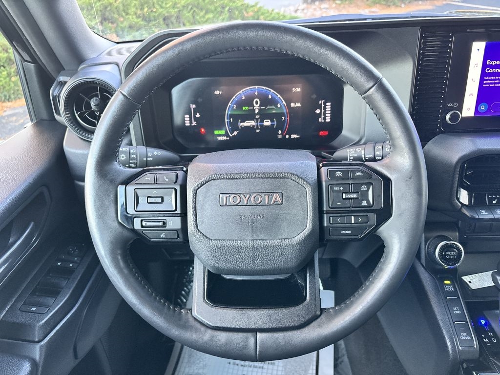 Toyota Land Cruiser 4WD (Natl) 2024