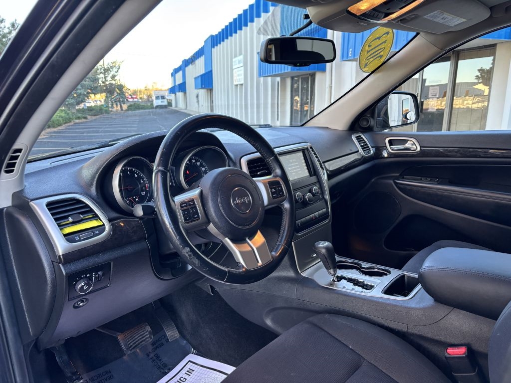 Jeep Grand Cherokee 4WD 4dr Laredo 2013