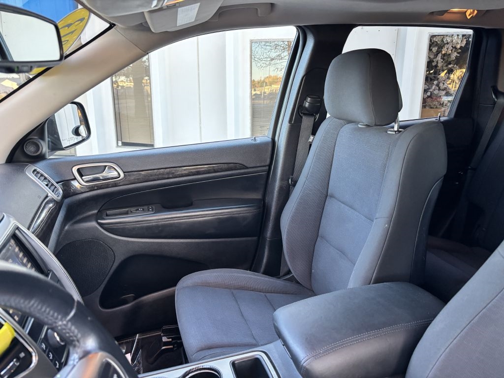 Jeep Grand Cherokee 4WD 4dr Laredo 2013